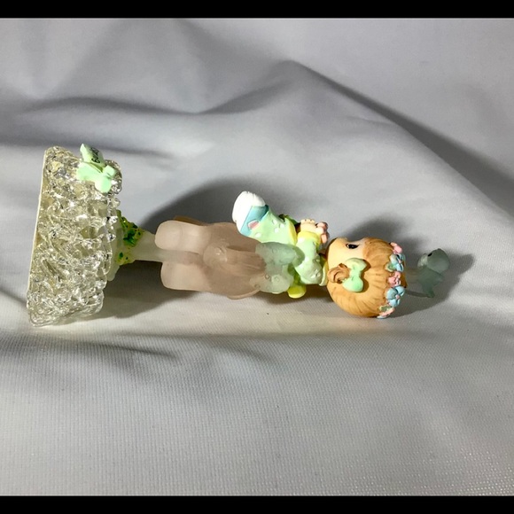 PRECIOUS MOMENTS “The Voice of Spring” carousel - Picture 5 of 14